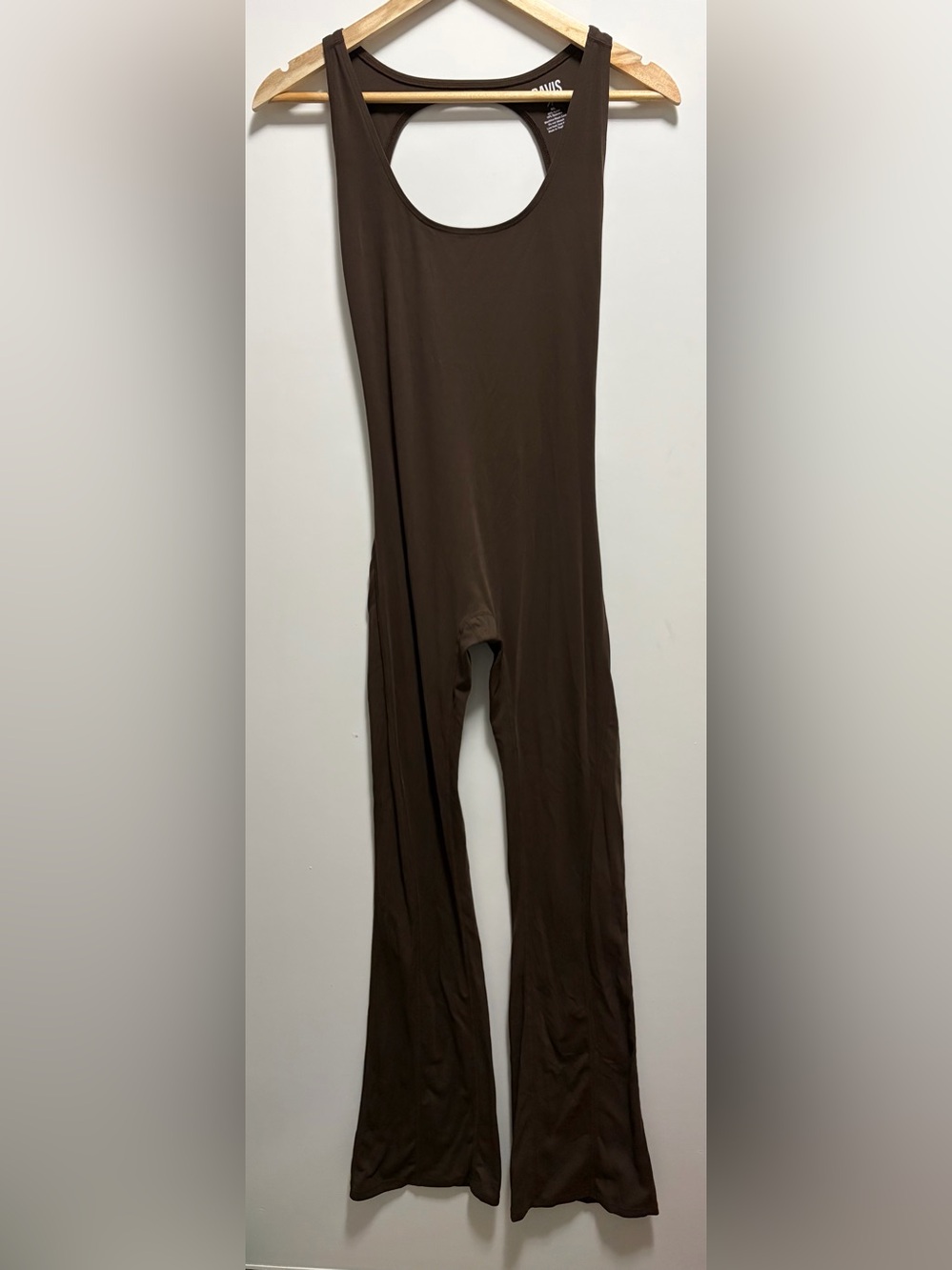 Davis Active Backless Flare Jumpsuit in Chocolate Women’s Size M/L - Picture 3 of 5